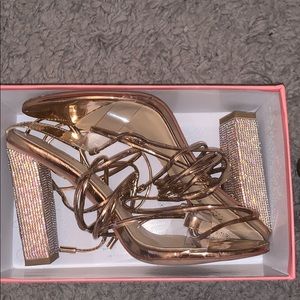 Rose gold heels✨